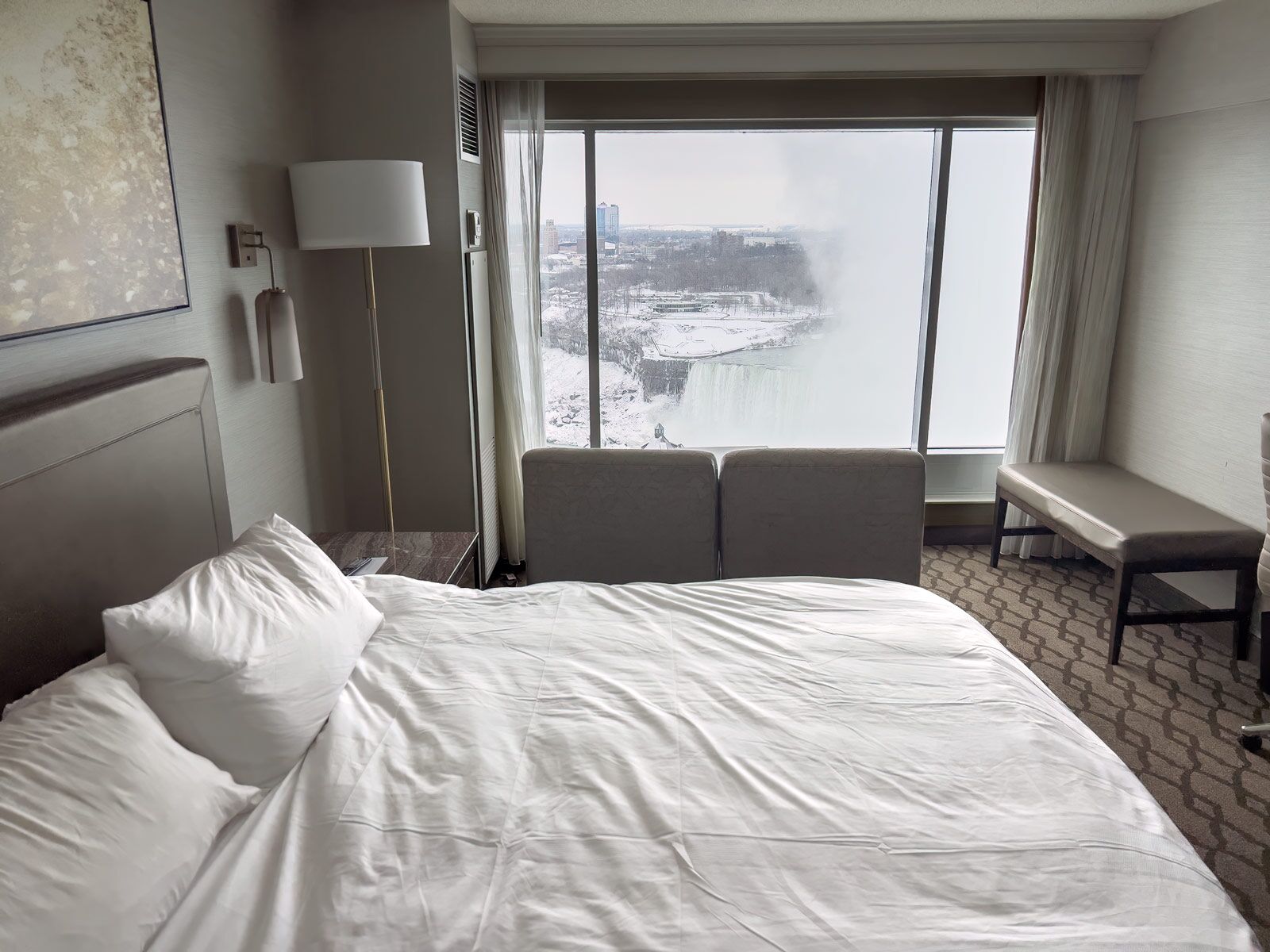 where to stay in niagara falls embassy suites by hilton