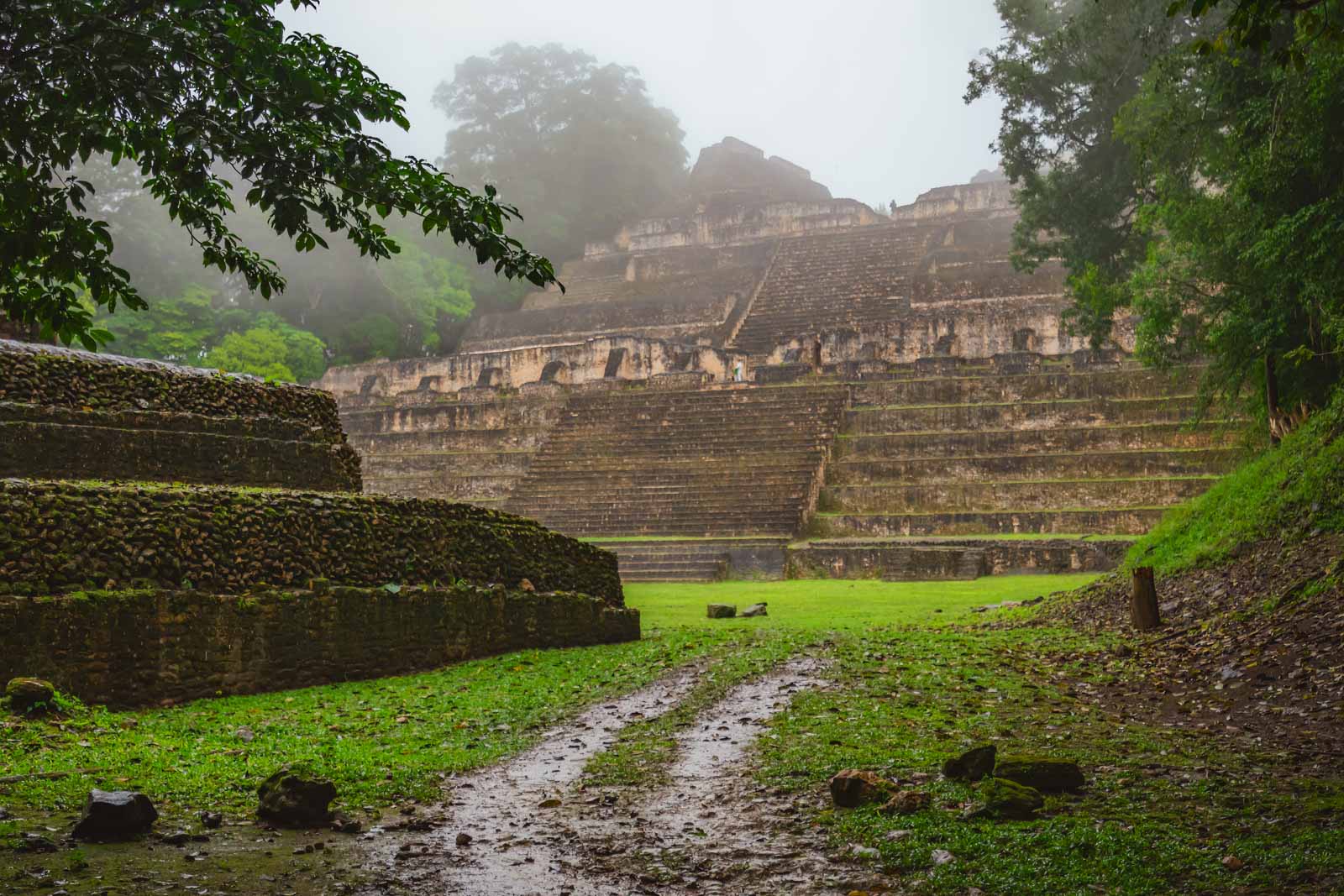Best things to do in San Ignacio Belize Caracol Mayan Riuns