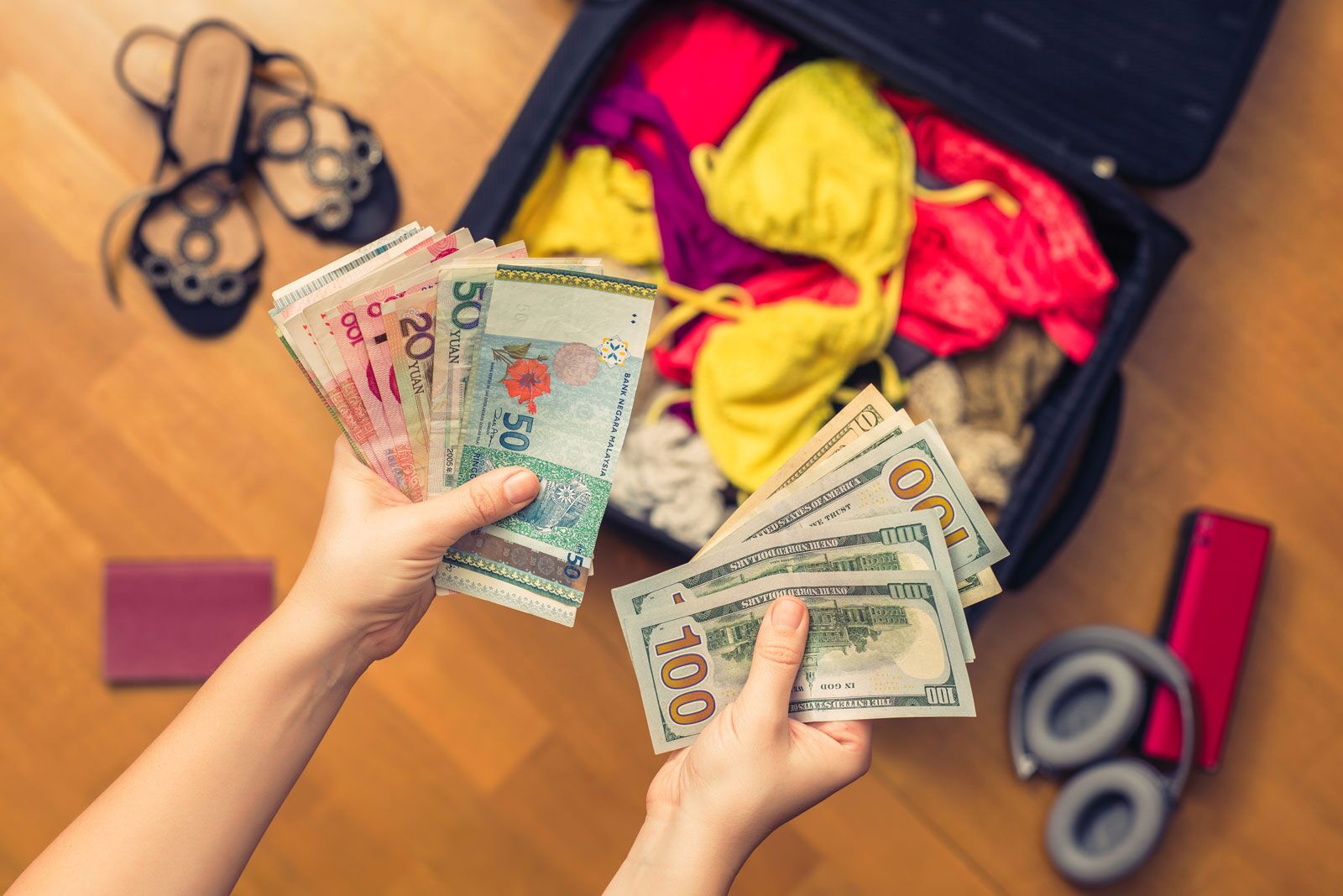 70 Genius (and Unexpected!) Travel Hacks - Money-Saving Travel Tips