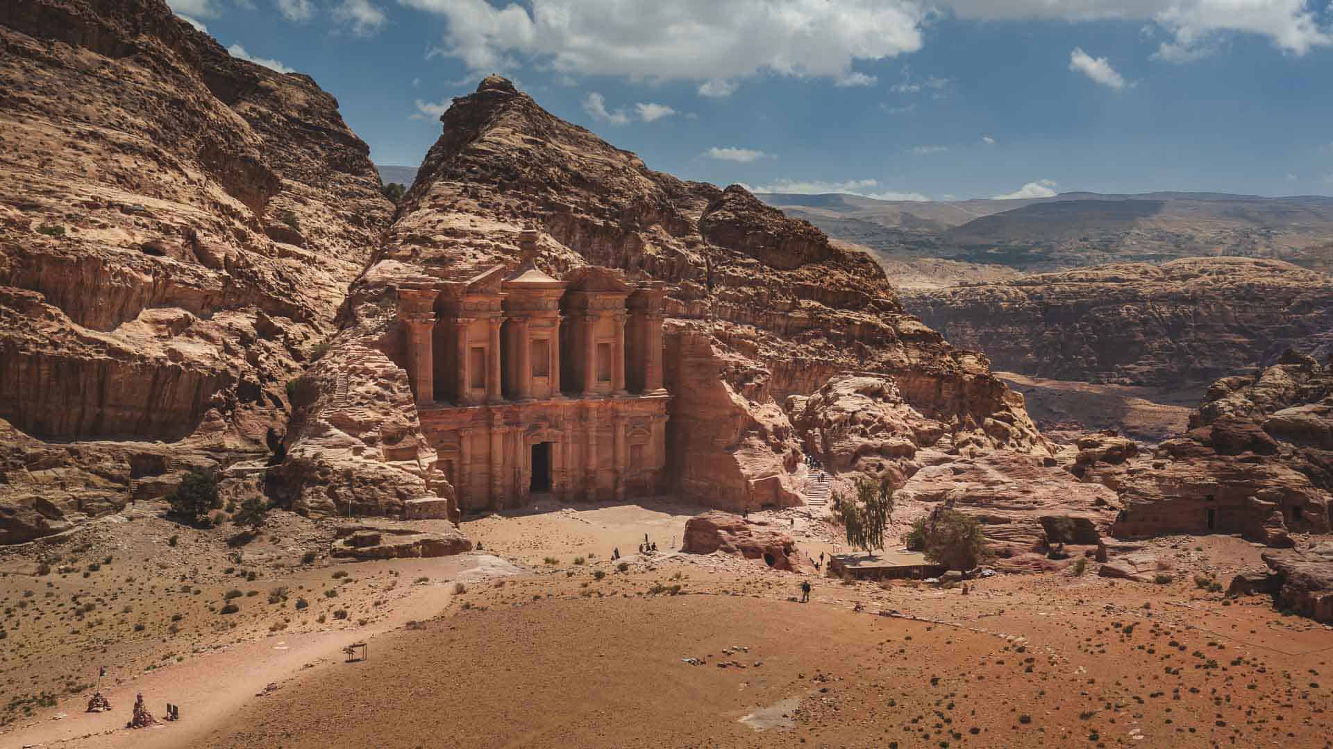 most beautiful places inthe world petra jordan treasury