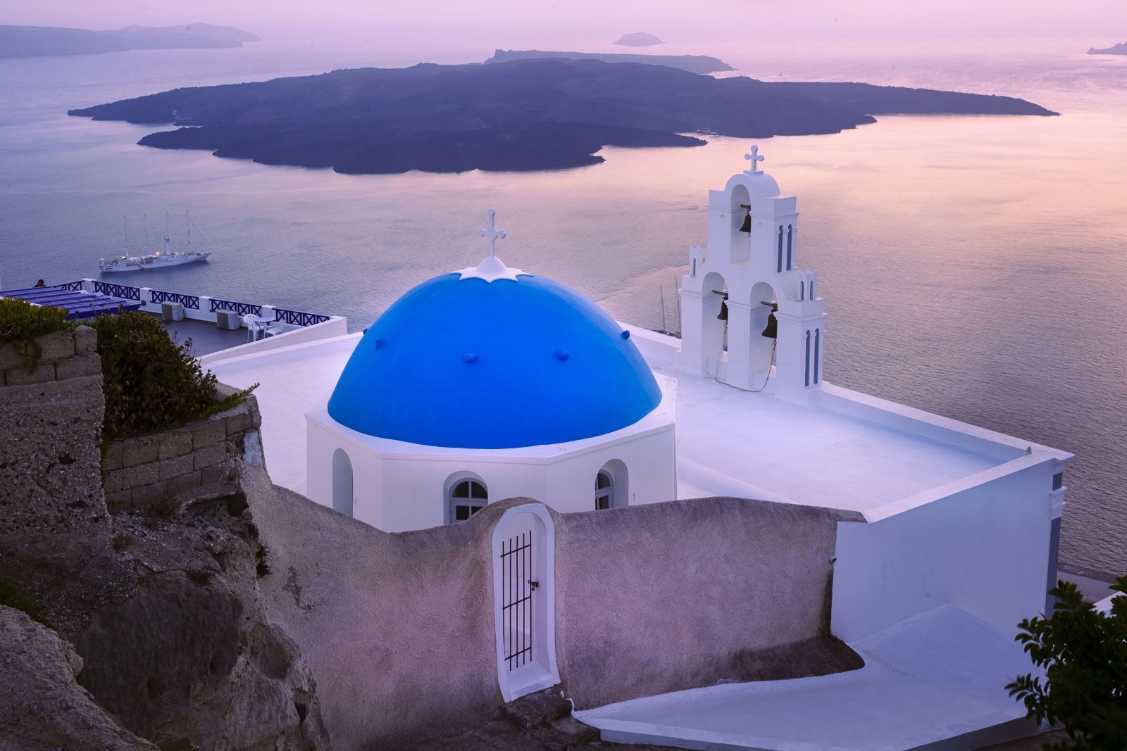 12 Best Things to Do in Fira - What is Fira Most Famous For? – Go Guides