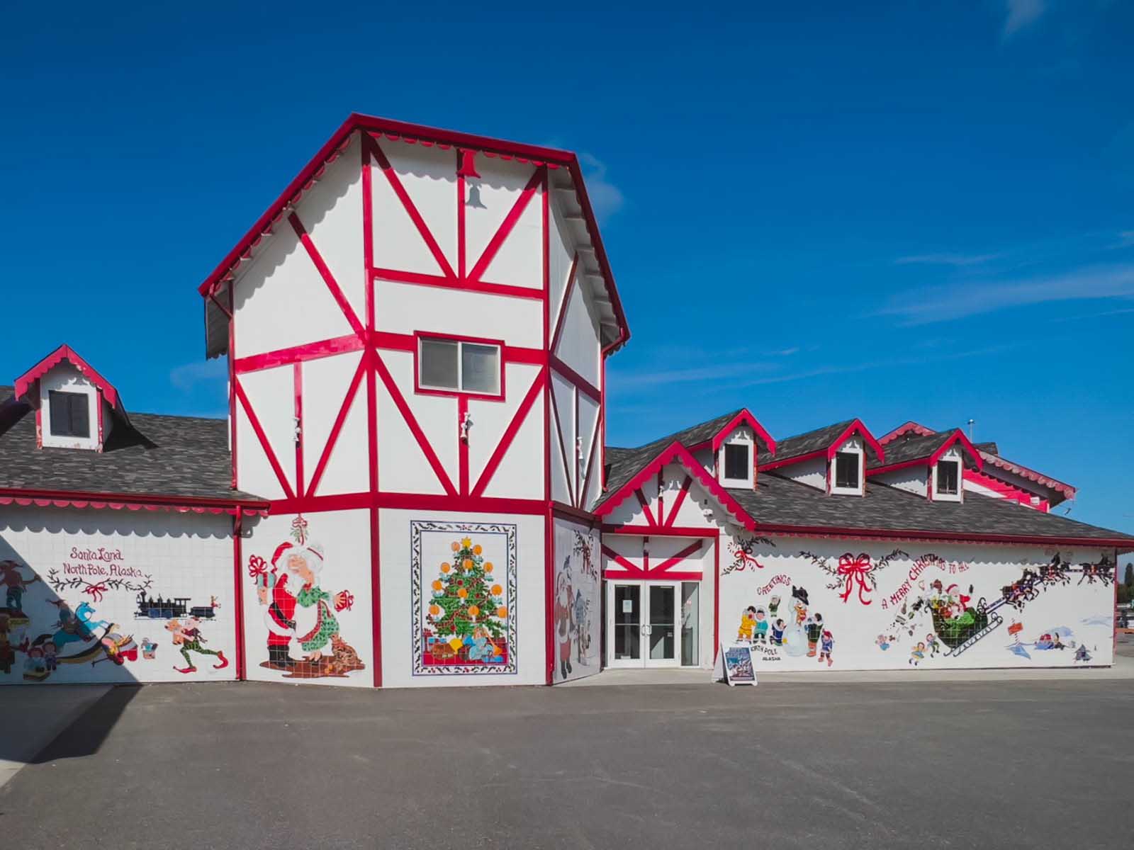 where to spend christmas to see santa claus