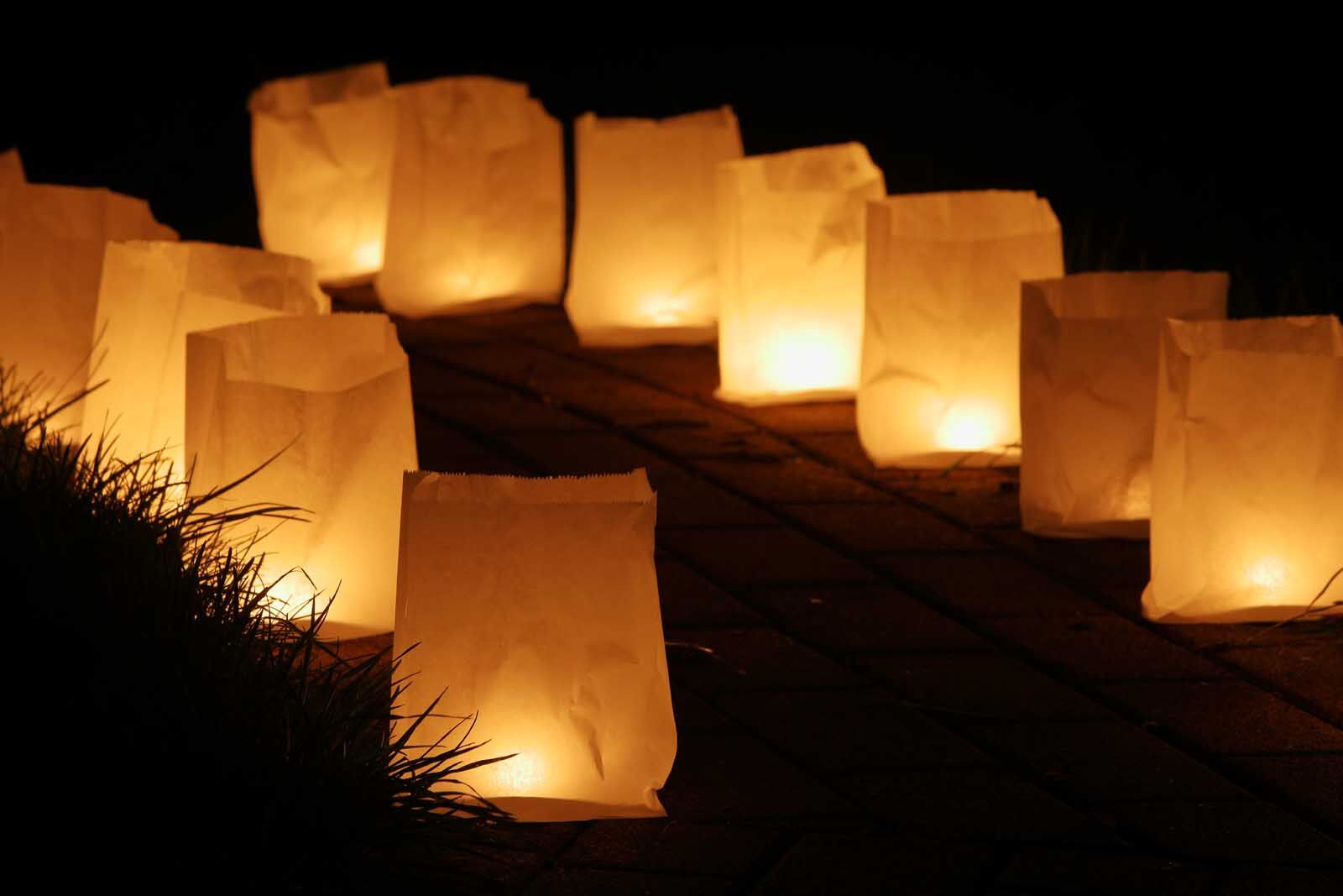christmas traditions in mexico luminarias