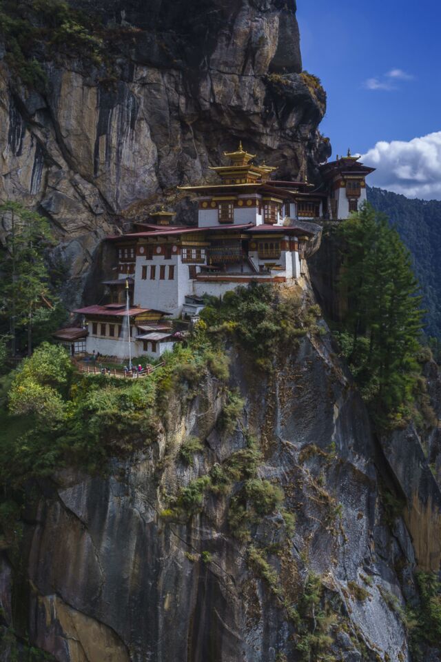 things to do in bhutan tiger's nest monastery