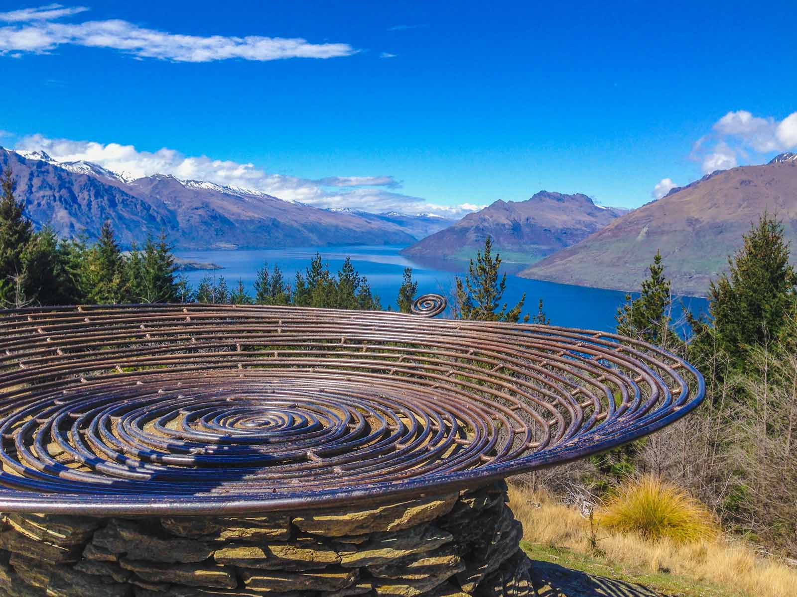 things to do in queenstown hill time walk