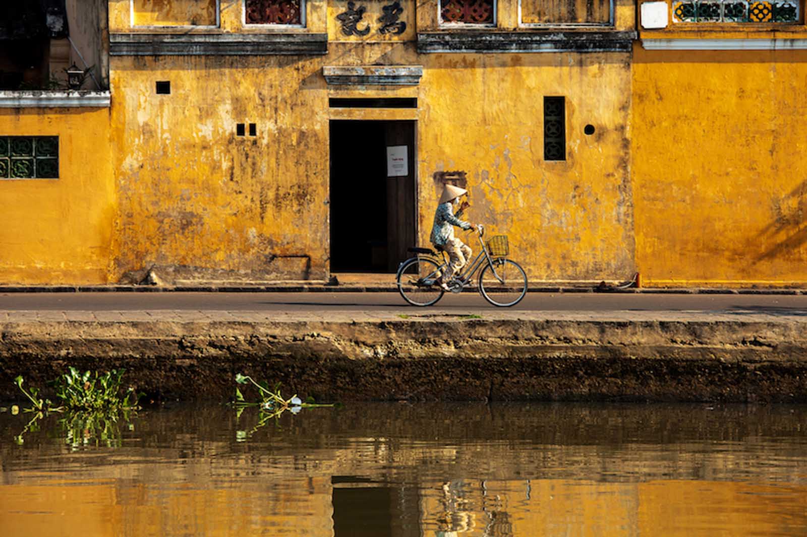 vietnam travel highlights bicycle in Hoi An